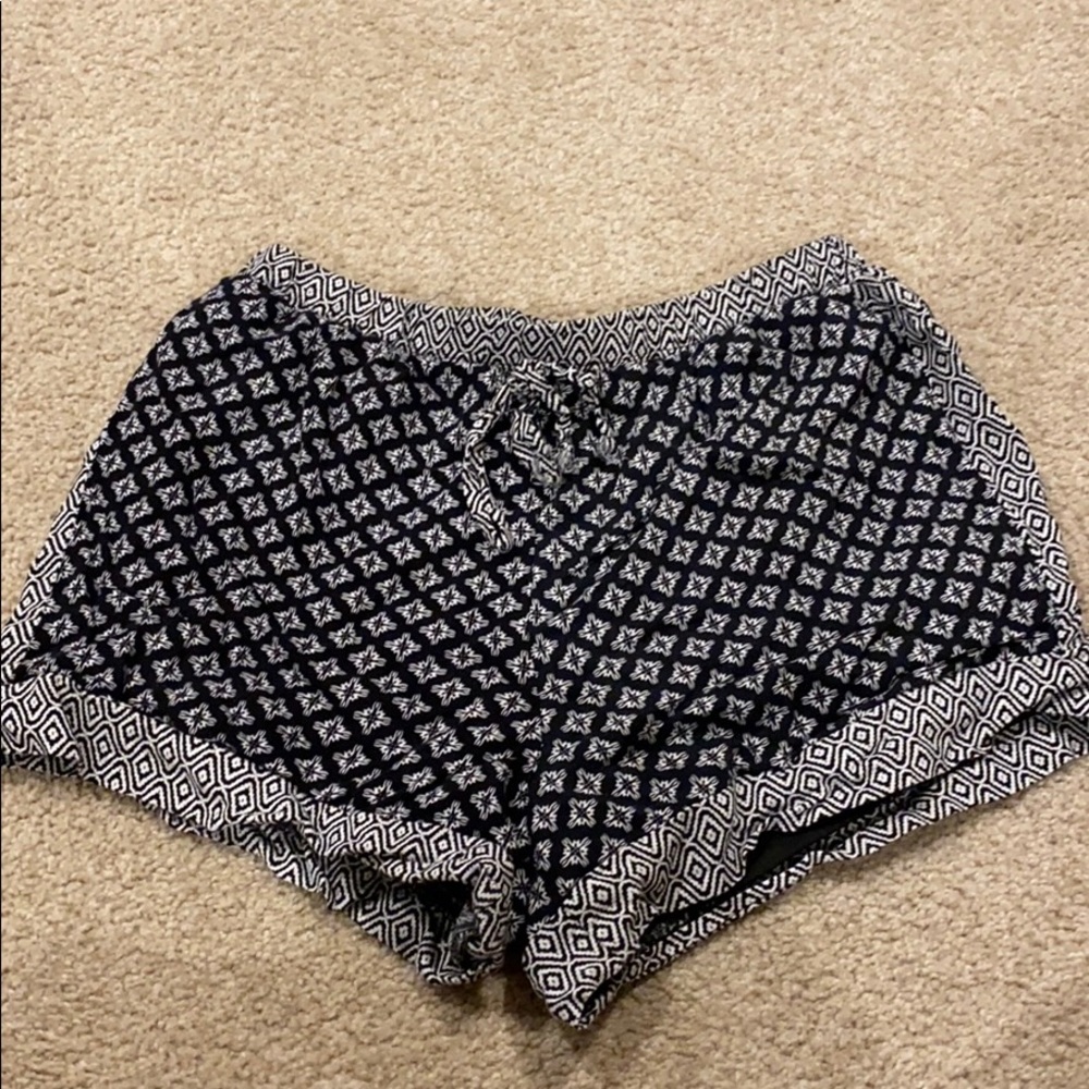 Francesca’s Black and white shorts